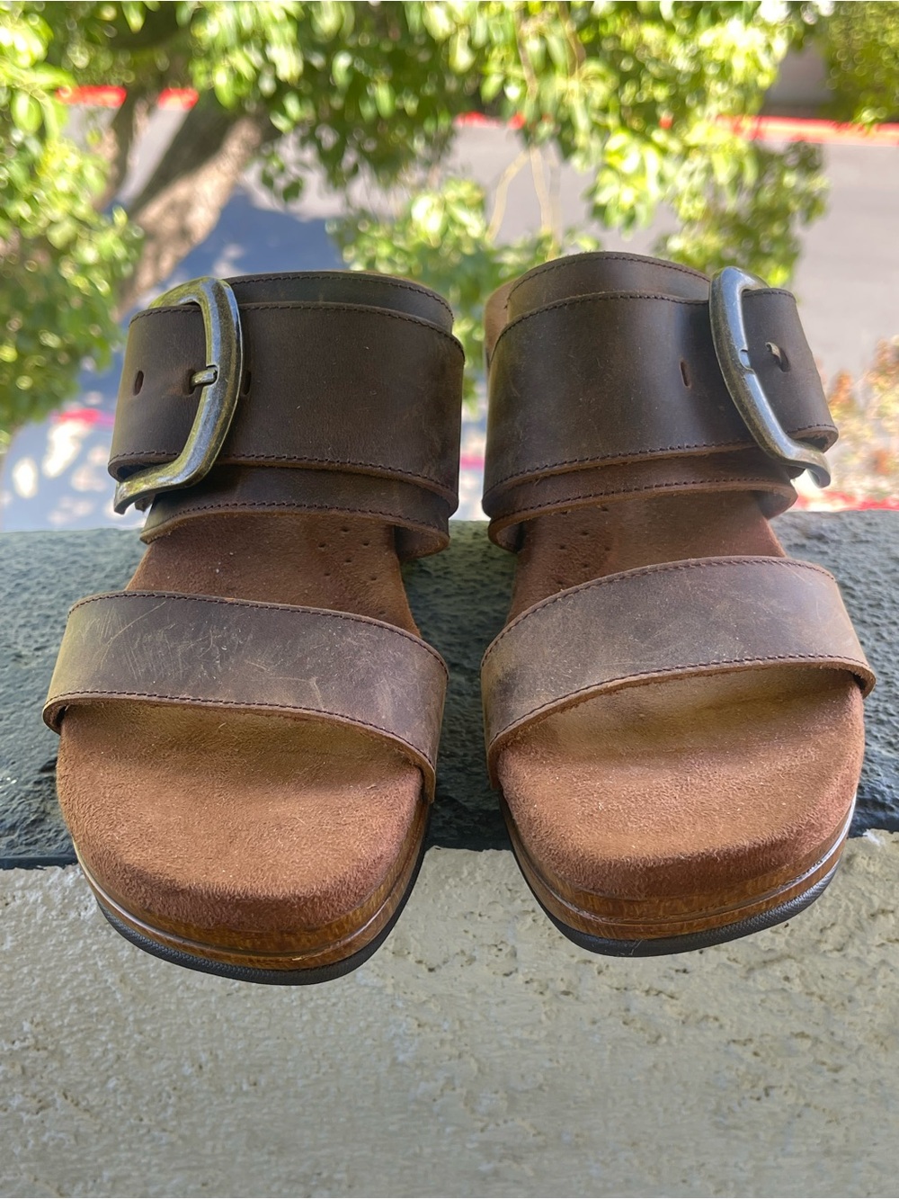 Footbeds Brown Leather Slide Sandals with Buckle size 9